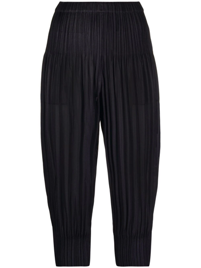 Issey Miyake Black Fluffy Basics Trousers In Schwarz