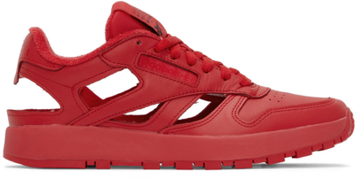 Shop Maison Margiela Red Reebok Edition Décortiqué Tabi Low Sneakers In T4032 Red