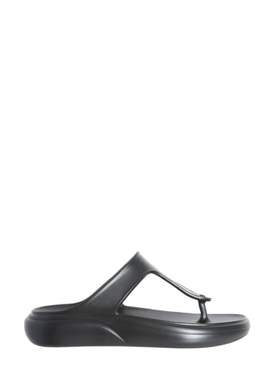 Stuart Weitzman Stuflex T-strap Slide Sandal In Black