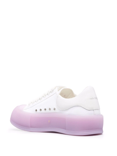 Alexander Mcqueen White Contrasting-sole Sneakers In Weiss