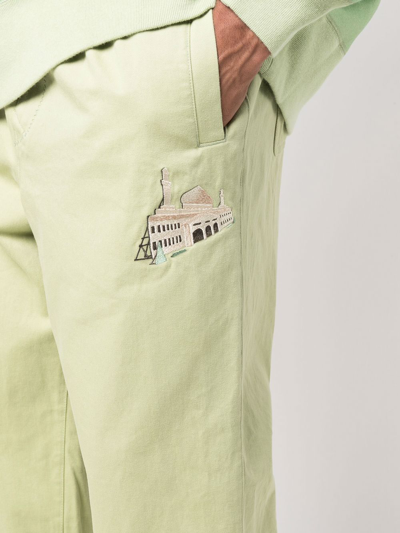 Undercover Logo-patch Trousers In Grün