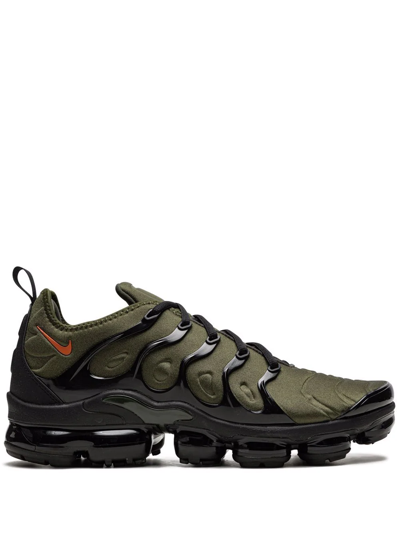 Shop Nike Air Vapormax Plus Sneakers In Grün