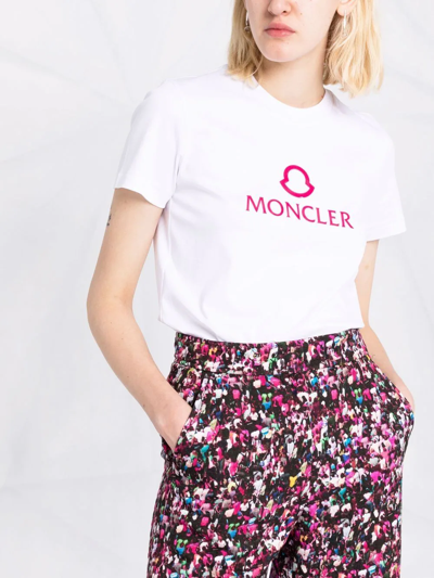 Moncler Brand-print Regular-fit Cotton-jersey T-shirt In Weiss