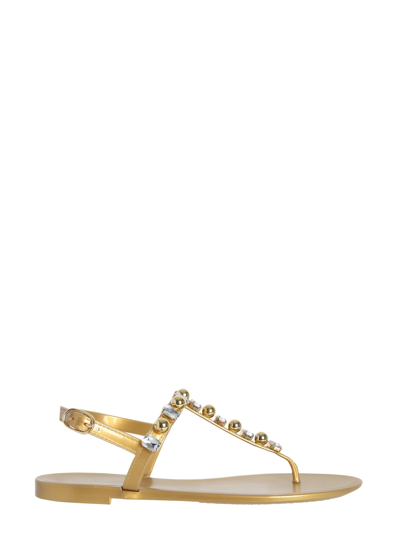 Shop Stuart Weitzman Jelly Goldie Crystal Sandals In Oro