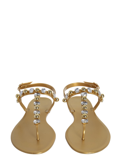 Shop Stuart Weitzman Jelly Goldie Crystal Sandals In Oro