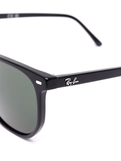 Ray Ban Rectangle Frame Sunglasses In Schwarz