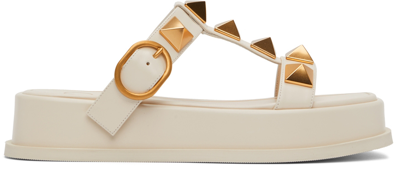Shop Valentino Off-white Roman Stud Platform Sandals In I16 Light Ivory
