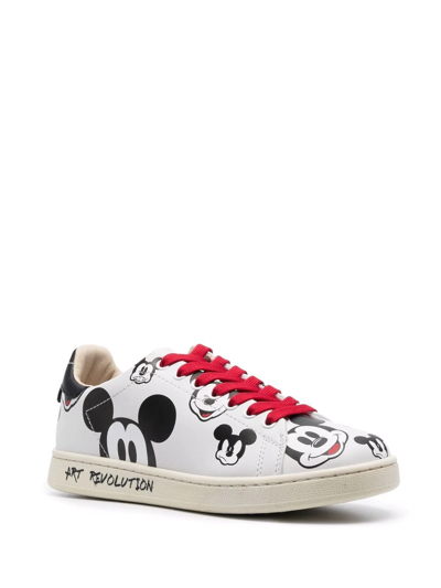 Shop Moa Master Of Arts Low-top Trainers In Weiss