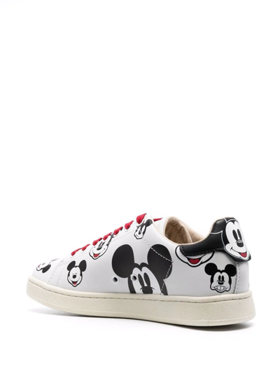 Shop Moa Master Of Arts Low-top Trainers In Weiss
