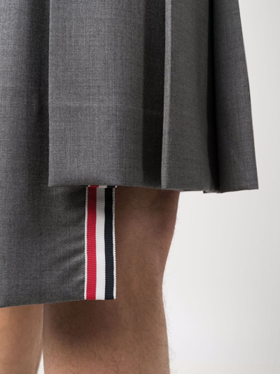 Thom Browne Asymmetric Hem Pleated Backstrap Skirt In Grau