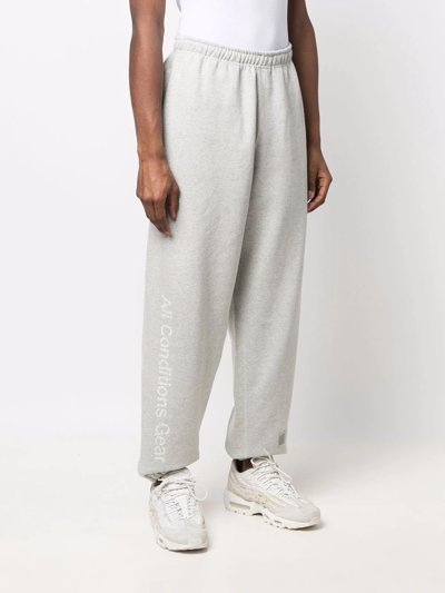 Nike Swoosh Logo-embroidery Track Pants In Grau