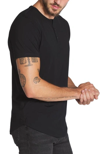Cuts Trim Fit Short Sleeve Henley In Black