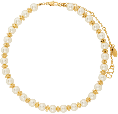 Shop Valentino Gold Pearl Vlogo Necklace In 0o3 Oro 18/cream