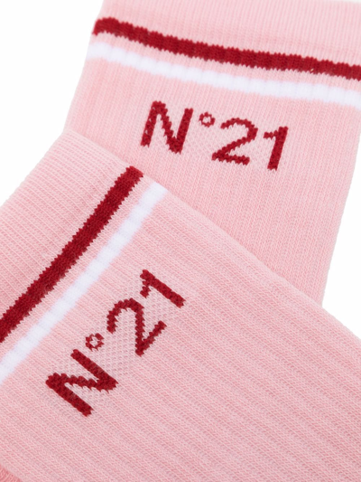 N°21 Logo-print Striped Socks In Pink