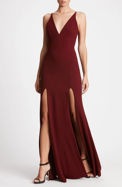 Dress The Population Iris Slit Crepe Gown In Burgundy