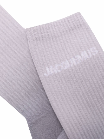 Shop Jacquemus Logo-print Ribbed Socks In Grey