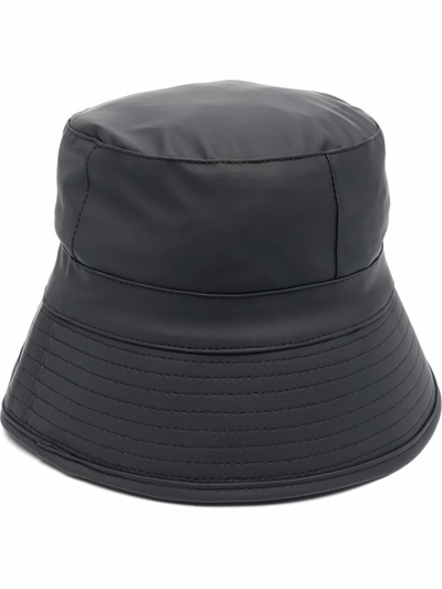 Shop Rains Logo-plaque Bucket Hat In Schwarz