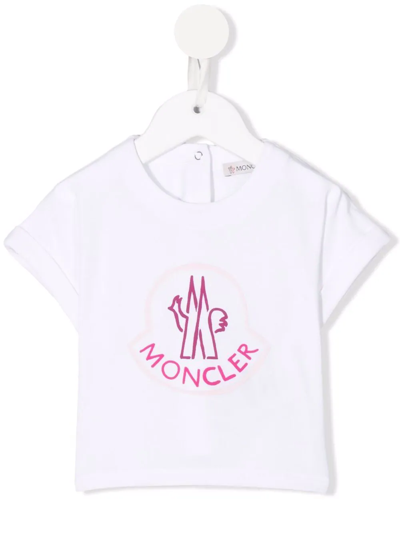 Shop Moncler Logo-print T-shirt In White