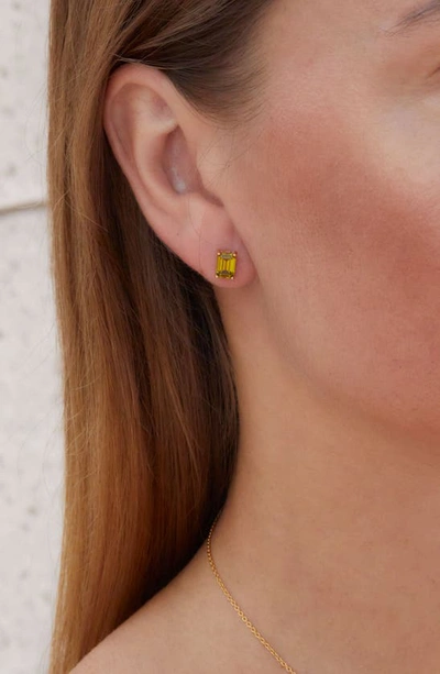 Savvy Cie Jewels Vermeil Sterling Silver Emerald Cut Cz Box Stud Earrings In Peridot - August