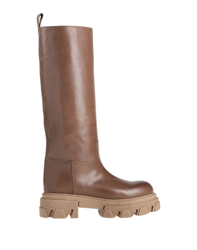 P.a.r.o.s.h Ridged Leather Boots In Camel