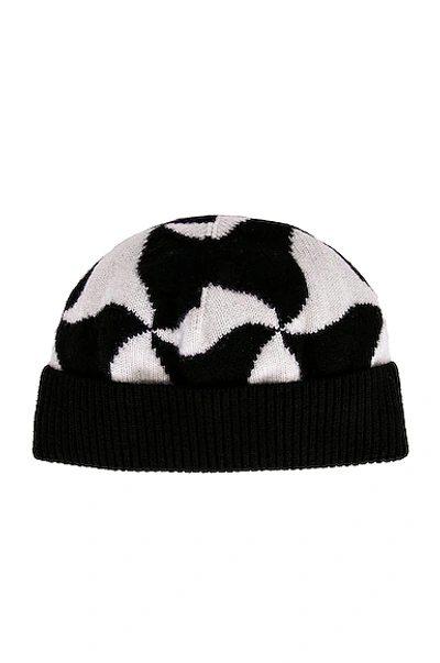 Bottega Veneta Wavy Triangle Wool Beanie In Black & White