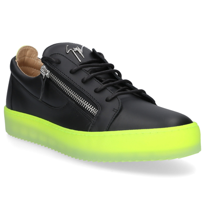 Shop Giuseppe Zanotti Low-top Sneakers Frankie Calfskin In Black