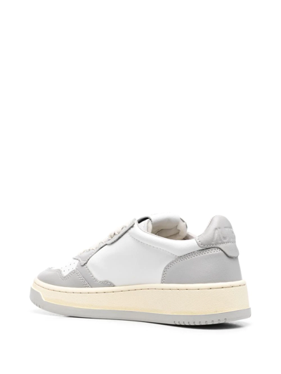 Autry Logo Low Woman Sneakers In Gray