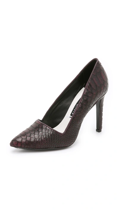 Alice And Olivia Dina Croc-embossed Leather Pumps In Bordeaux