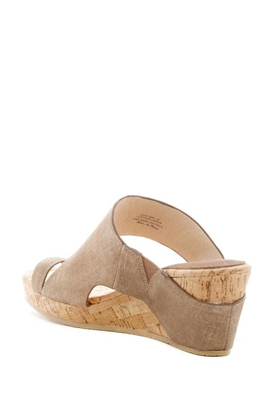 Donald Pliner Gyer Leather Wedge Sandal In Lt.bronze/lt.bronze