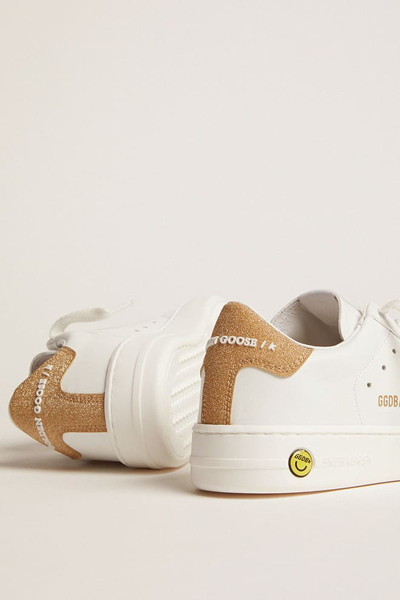 Shop Golden Goose Sneakers Pure In Bianca-oro