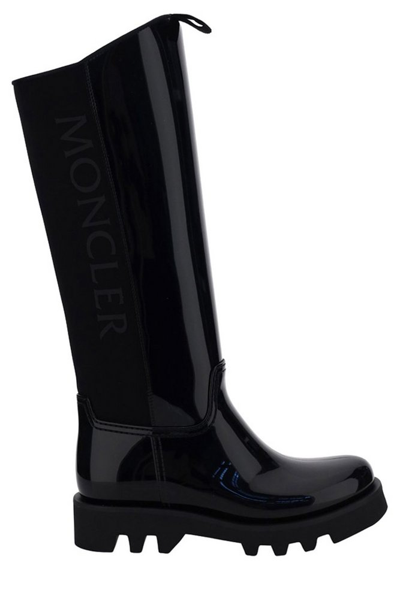 Shop Moncler Gilla Round Toe Boots In Black