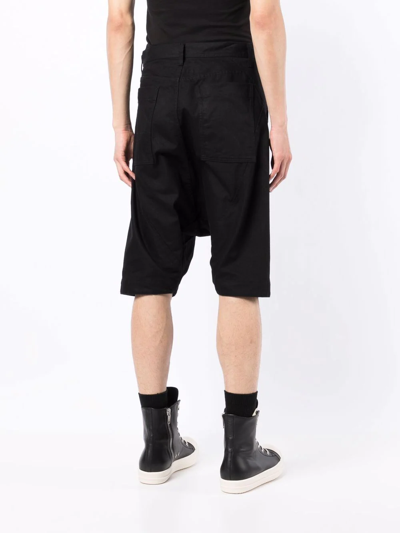 Shop Julius Drop-crotch Shorts In Schwarz