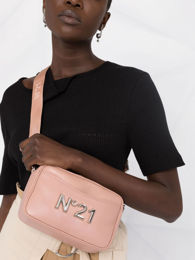 Shop N°21 Logo-plaque Leather Crossbody Bag In Pink