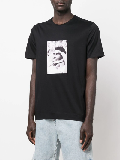 Shop Limitato Photograph-print Short-sleeve T-shirt In Schwarz