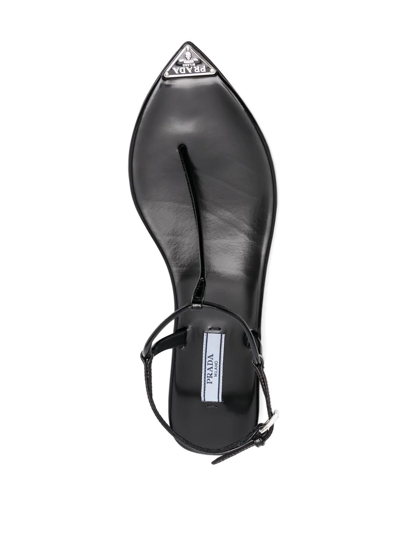 Prada Thong-strap Flat Sandals In Schwarz