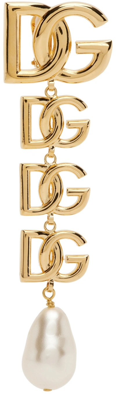 Shop Dolce & Gabbana Gold Single Dg Clip-on Earring In Zoo00 Gold