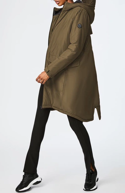 Bernardo Insulated Hooded Raincoat In Olivia