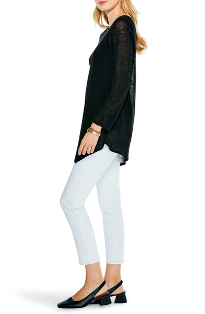 Nic + Zoe Featherweight Asymmetric Hem Linen Blend Sweater In Black Onyx