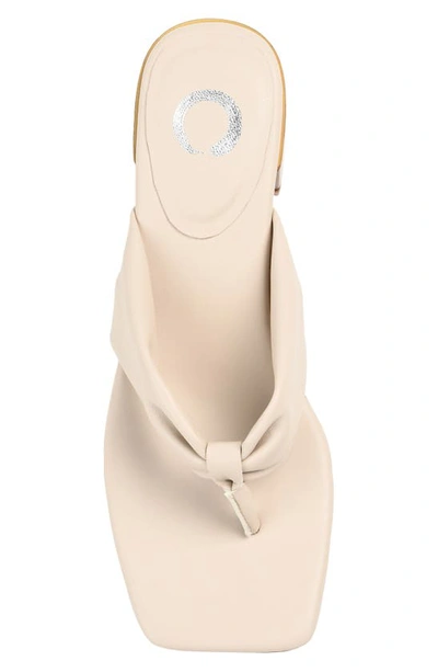 Journee Collection Seelah Womens Faux Leather Thong Block Heels In Bone