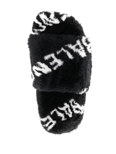Shop Balenciaga Furry Logo-print Slides In Schwarz