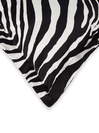 Dolce & Gabbana Grosses Duchesse Kissen Mit Zebra-print In Black