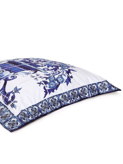 Shop Dolce & Gabbana Large Blu Mediterraneo-print Duchesse Cotton Cushion In Blue