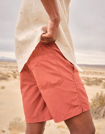 Shop Mw 6 1/2" (re)sourced Everywear Shorts In Weathered Brick