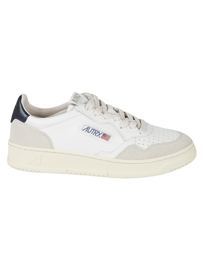 Shop Autry Logo Patch Sneakers In Bianco