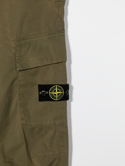 Shop Stone Island Junior Teen Logo-patch Cargo Trousers In Green
