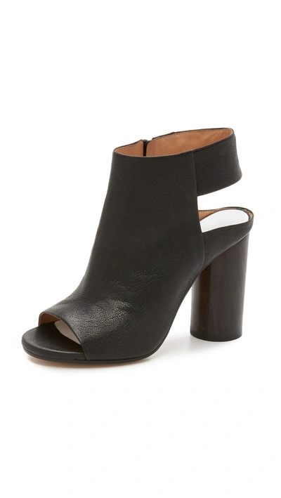 Maison Margiela Cut-out Leather Ankle Boots In Black