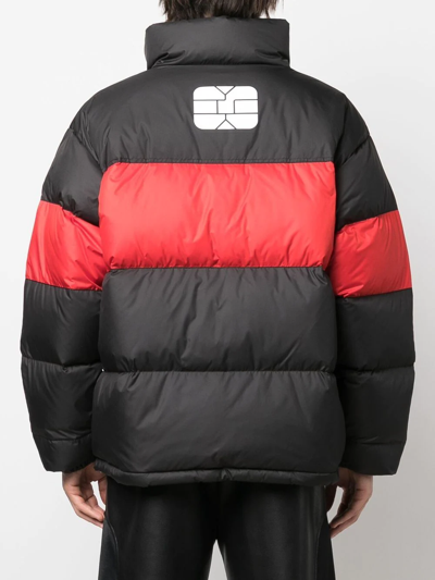 Shop Vtmnts Colour-block Puffer Jacket In Schwarz