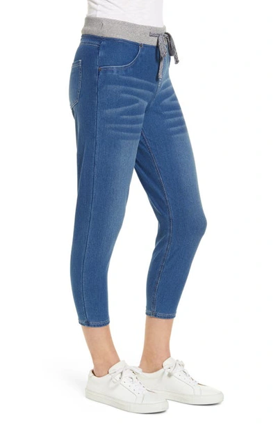 Hue Sweatshirt Denim Capri Leggings In Medium Wash