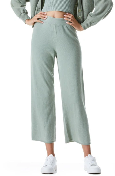Alice And Olivia Josette Wool Blend Crop Pull-on Pants In Sage
