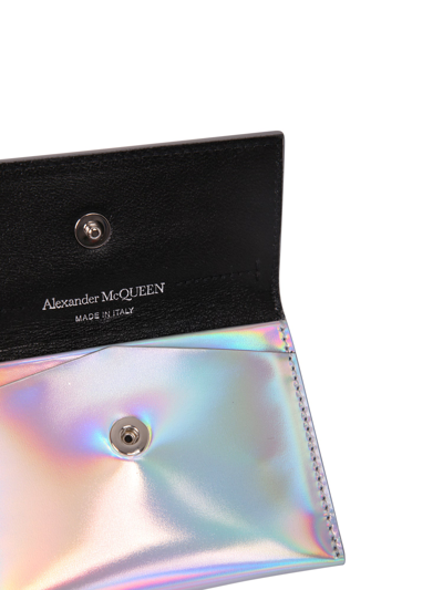 Shop Alexander Mcqueen Skull-charm Iridiscent Effect Cardholder In Metallic